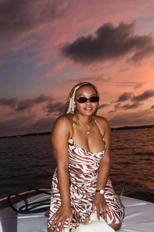 The best sunset tour in the bay: Open bar party & fun - Why This Tour Stands Out