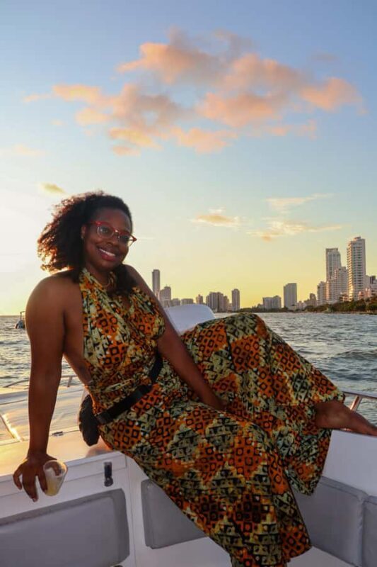 The best sunset tour in the bay: Open bar party & fun - The Sum Up