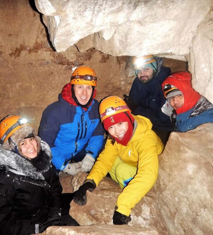 The Blue Mountains: Winter Caving and Snowshoe Tour - FAQ
