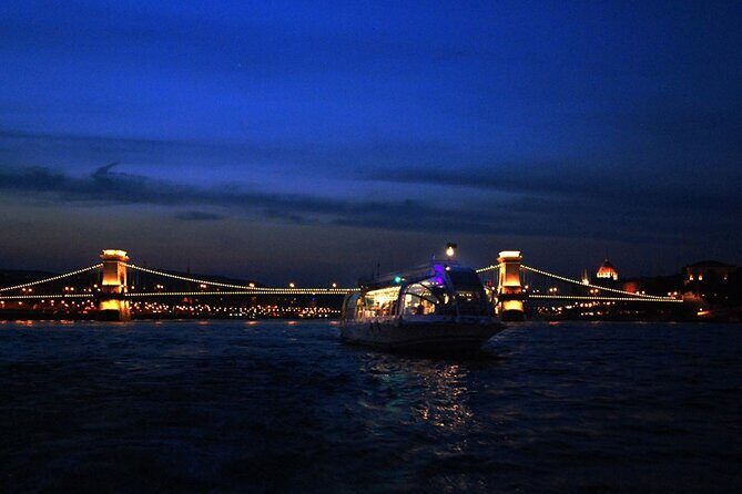 The Bright Lights of Budapest - Private Walking Tour with Boat Cruise & Drink - Key Points