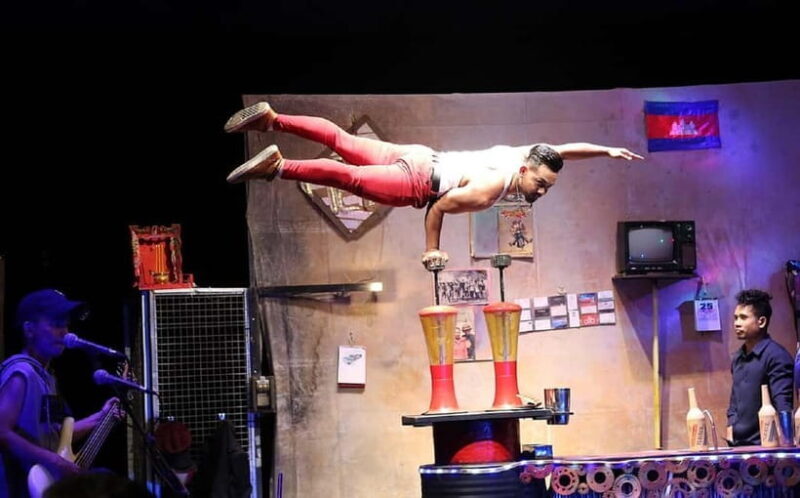 The Cambodian Circus Show and Pub Street Night Market - Experience the Cambodian Circus Show and Pub Street Night Market: A Balancing Act of Culture and Entertainment