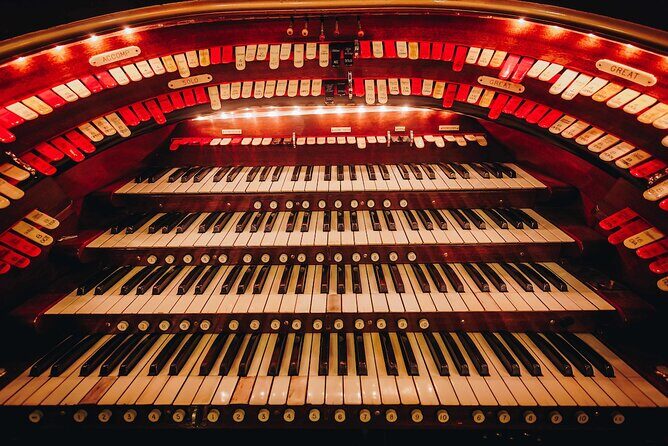 The Chicago Theatre Tour Experience - FAQ