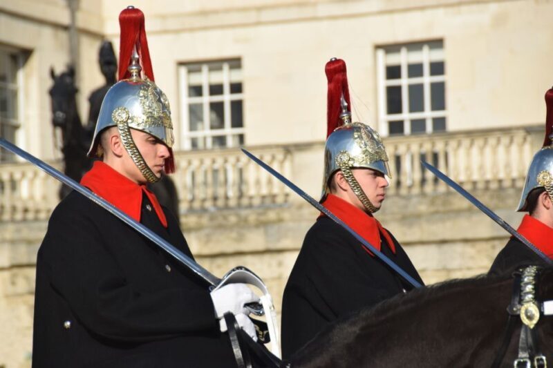 The Crown Walking Tour of London - Key Points