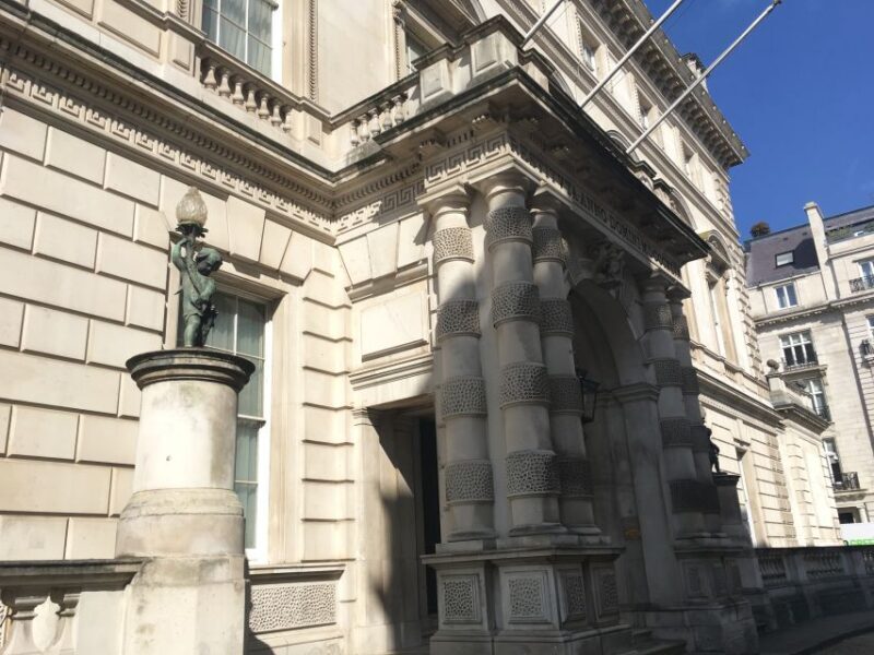 The Crown Walking Tour of London - Who This Tour Is Best For