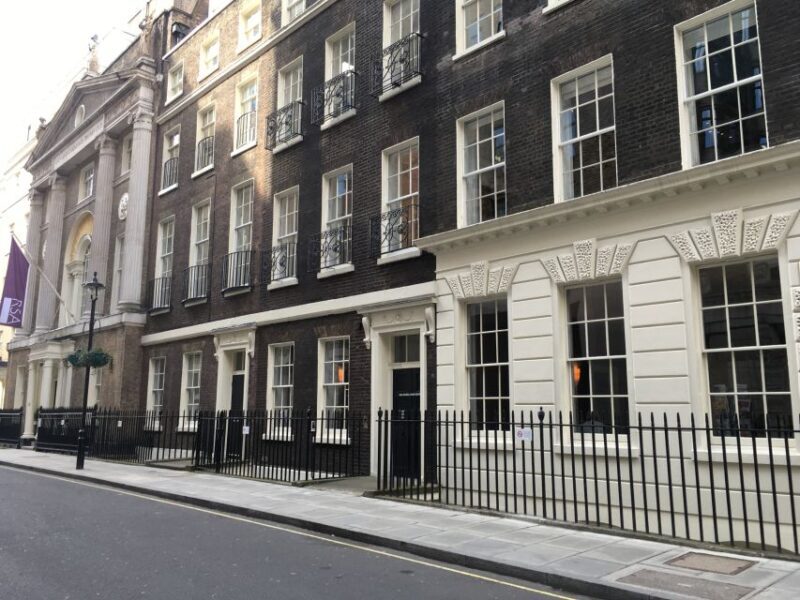 The Crown Walking Tour of London - The Sum Up