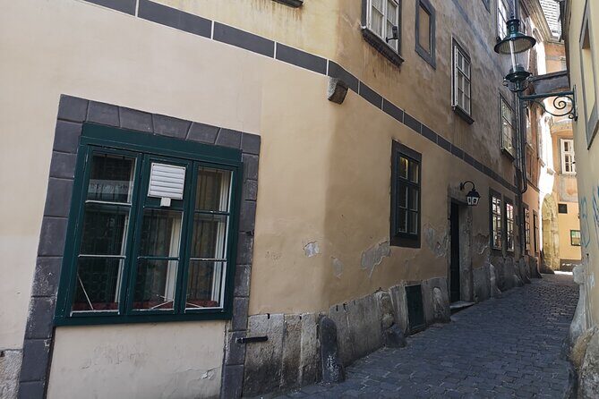 The devilish Vienna - A Deep Dive into the Dark Side of Vienna
