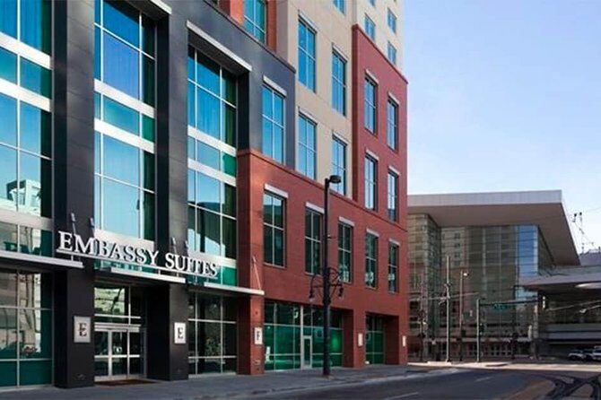 The Dinner Detective True Crime Murder Mystery Show - Denver, CO - An Entertaining Night of Mystery and Food in Denver