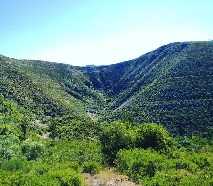 The Earth Remembers: SUV Tour in Serras de Aire e Candeeiros - FAQ