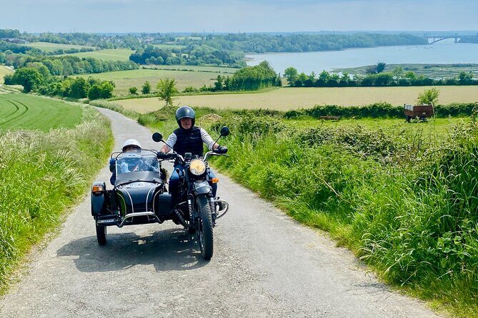 The Emerald Coast and Cancale in vintage sidecar with driver - FAQ