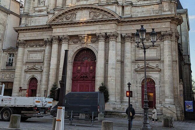 The French Revolution: Self Guided Audio Tour of Paris - FAQ