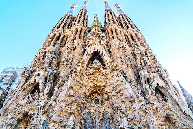 The Gaudi Tour (Small Group): Sagrada Familia & Park Guell - A Detailed Look at the Gaudí Tour Experience