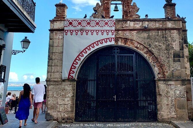 The Ghosts of San Juan: Private 2.5-hour Spooky Evening Tour - An In-Depth Look at the Ghosts of San Juan Experience