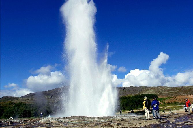 The Golden Circle Guided Bus Tour from Reykjavik - FAQ