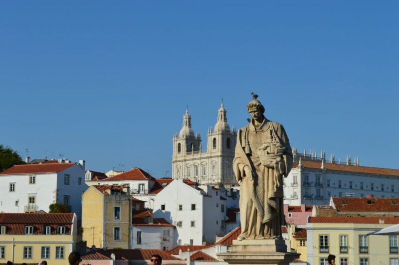 The Grand Mini Tour - Experience the Charm of Lisbon in a Classic 1981 Mini