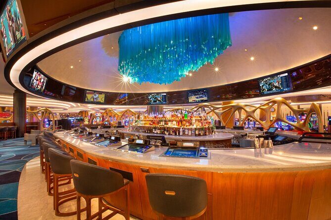 The Guitar Hotel Private Transfer SUV - What You Can Expect During the Trip