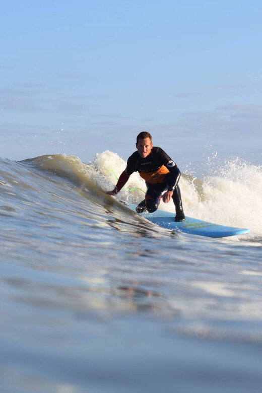 The Hague: Beginner's Surf Lesson - A Deep Dive into Your Surfing Experience in Scheveningen