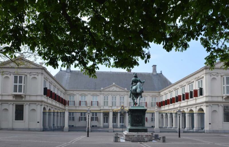The Hague: History & Architecture Walk - The Value of the Experience
