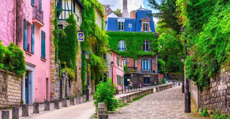 The heart of Paris: Montmartre and Historical Monuments - Key Points