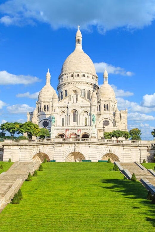 The heart of Paris: Montmartre and Historical Monuments - A Detailed Look at the Tour Experience