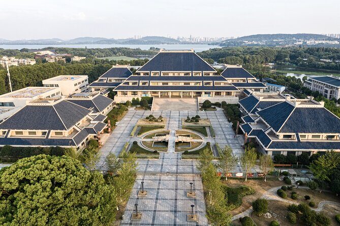 The Hubei Provincial Museum / Expert Multilingual Guide Services - Exploring Wuhan’s Hubei Provincial Museum: A Detailed Look