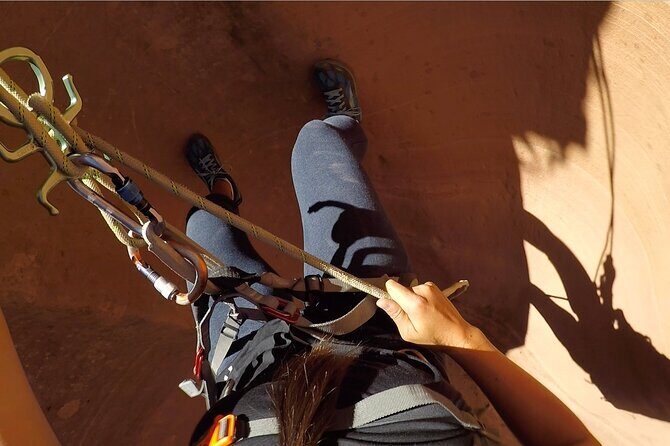 The Huntress Slot Canyon Adventure - Key Points