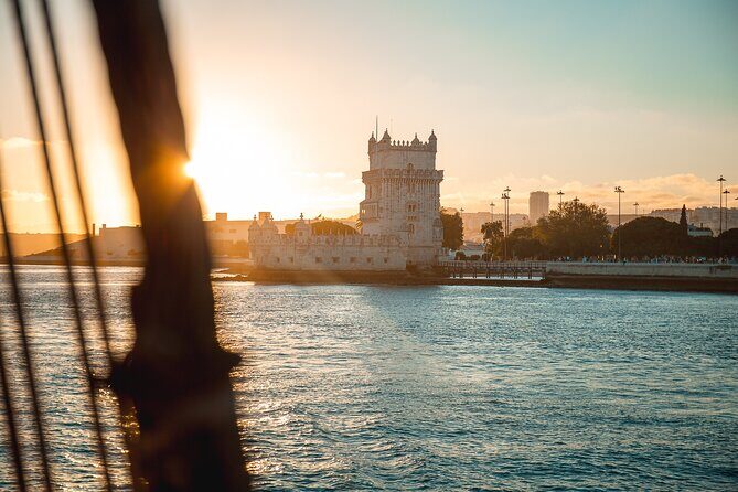The Lisbon Boat Party / Amazing sunset sailing tour - A Detailed Look at the Lisbon Sunset Boat Party