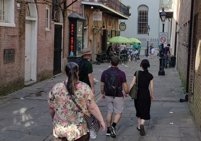 The Local's Guide to the French Quarter Tour - FAQ