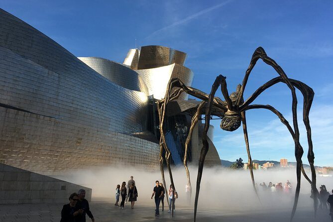 The magic of the Guggenheim museum - 2 hours with VIP tickets - An In-Depth Look at the Guggenheim Bilbao Tour