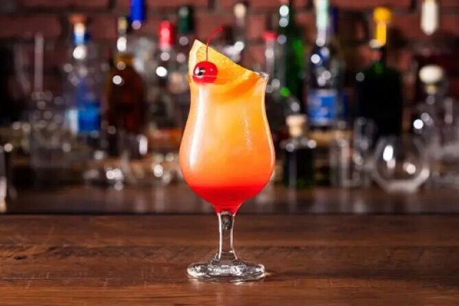 The Magical Mystery Show! at Hilton Waikiki Beach Hotel - A Closer Look at the Magical Mystery Show!