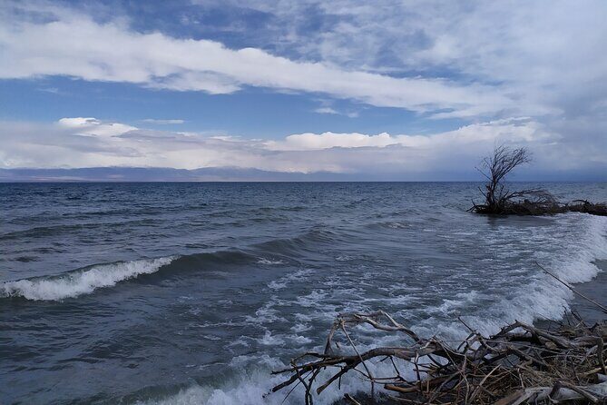 The main sights of Chui and Issyk-Kul valleys in 4 days - Transportation, Meals, and Guide Expertise