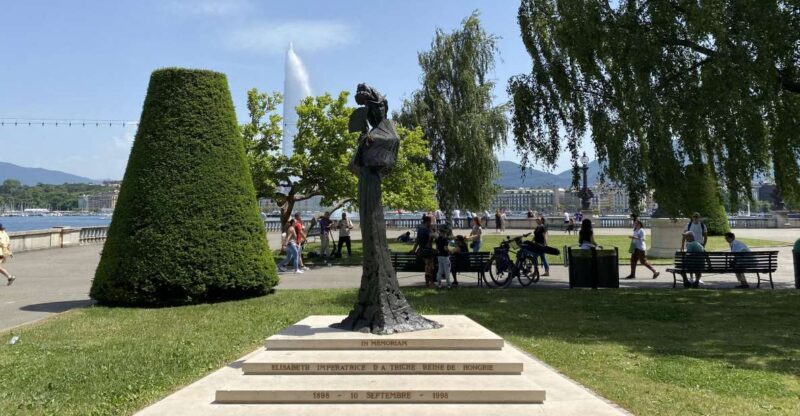 The Many Faces of Geneva: Self-Guided Audio City Tour - A Deep Dive into the Tour Experience