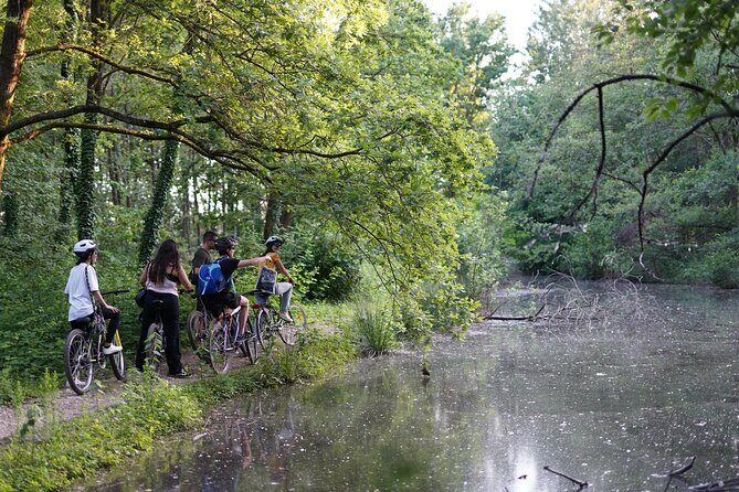 The Milan you don't expect, bike tour with picnic on the lake - Authentic Experiences Highlighted by Travelers