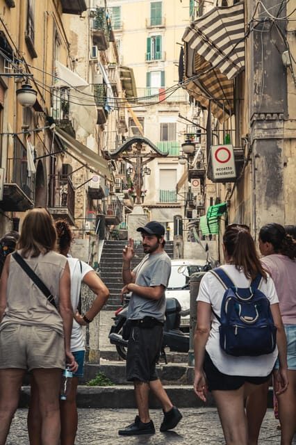 The Neapolitan People, culture, history and folklore - FAQ