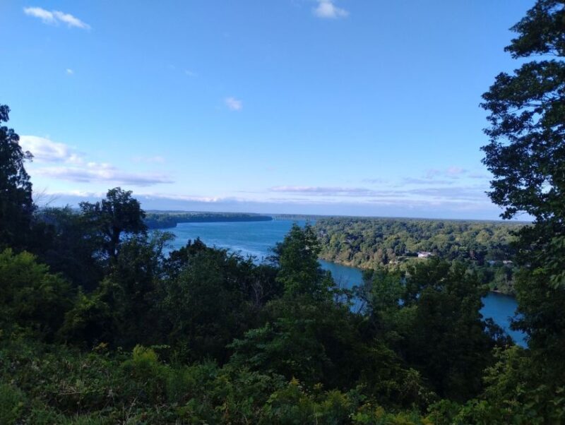 The Niagara On The Lake Experience Tour/W Winery - Exploring Niagara-on-the-Lake: What to Expect