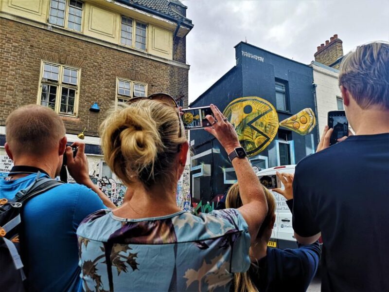 The Original London Street Art Tour (French) - A Close Look at the Tour Experience