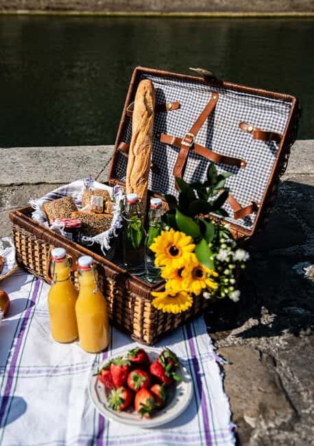 The Parisian Picnic - An In-Depth Look at The Parisian Picnic Experience