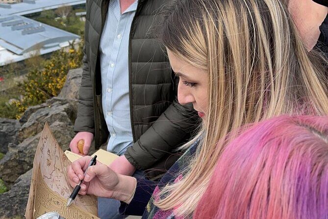 The Pirate's Riddle: An Outdoor Treasure Hunt - Key Points
