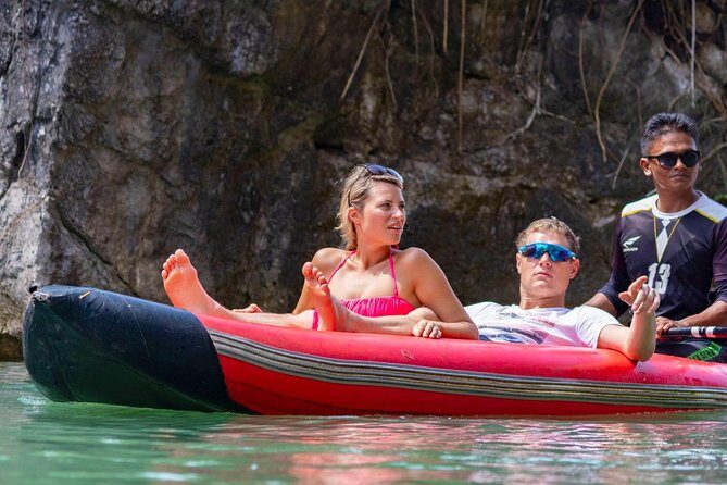 THE PREMIUM JAMES BOND Island by Speed Boat - The Sum Up