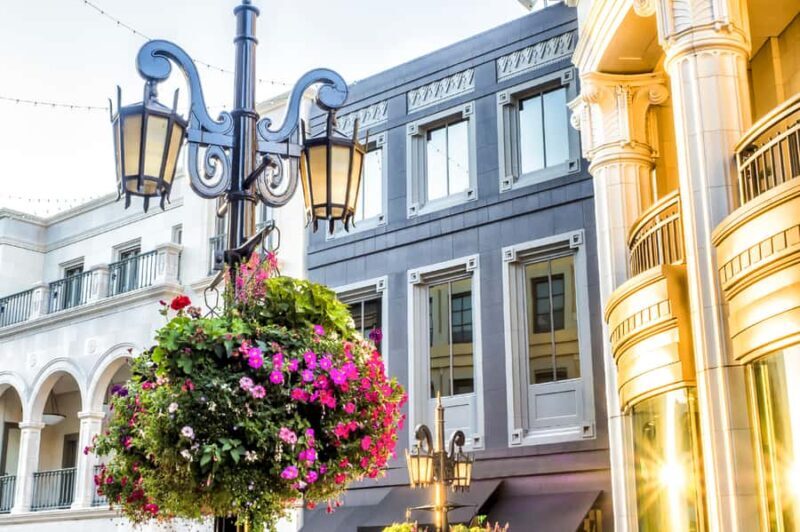 The Real Beverly Hills Housewives Tour - Experience the Glamour of Beverly Hills with a Twist