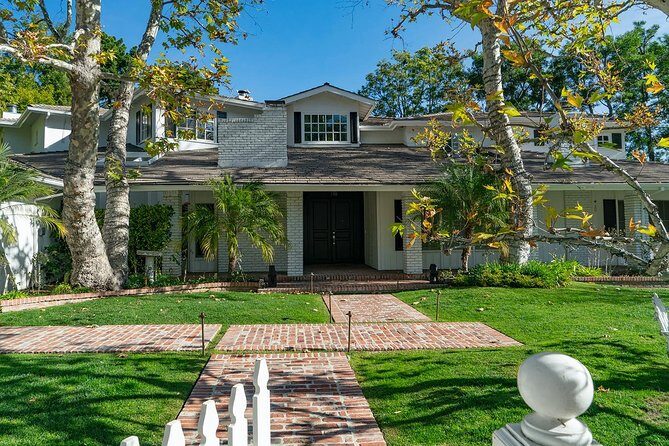 The Real Beverly Hills Housewives Tour - Key Points