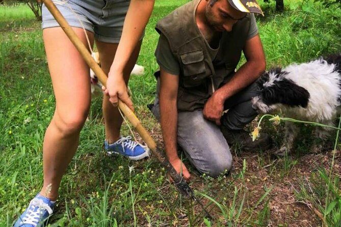 The Real Truffle Hunting in Abruzzo - Who Will Love This Tour?