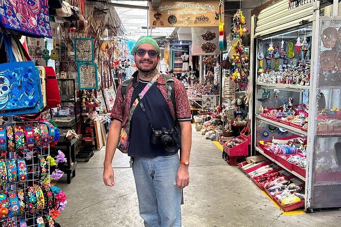 The revolution of the alebrije : popular art and Mexican identity - FAQ