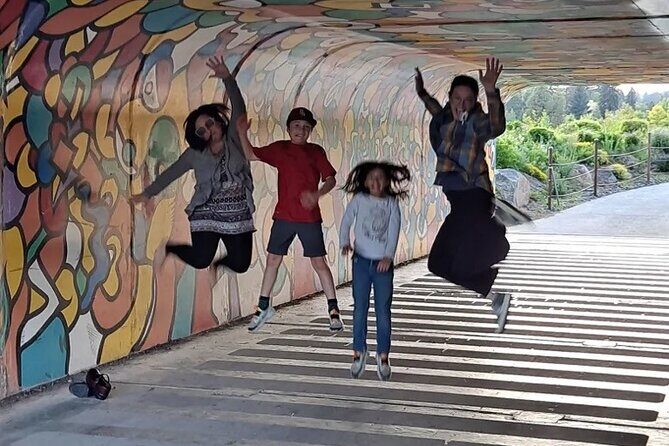 The Search for Bend in Spanish - A Fun and Informative Way to Explore Bend: The Search for Bend in Spanish