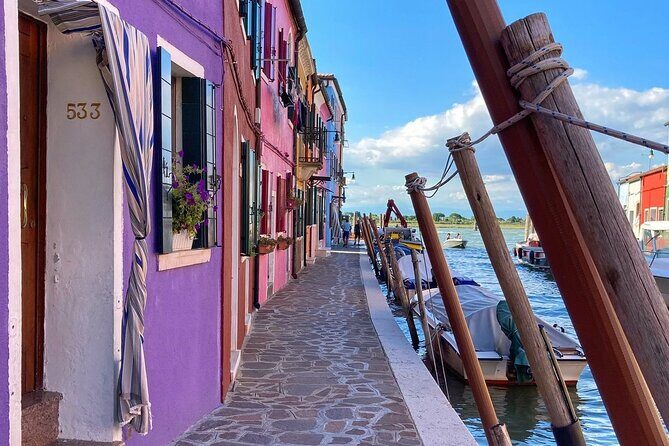 The Secret Corners of Burano - FAQs