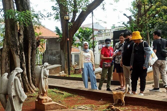 The Secret Society of Batavia - Walking Tour - FAQ
