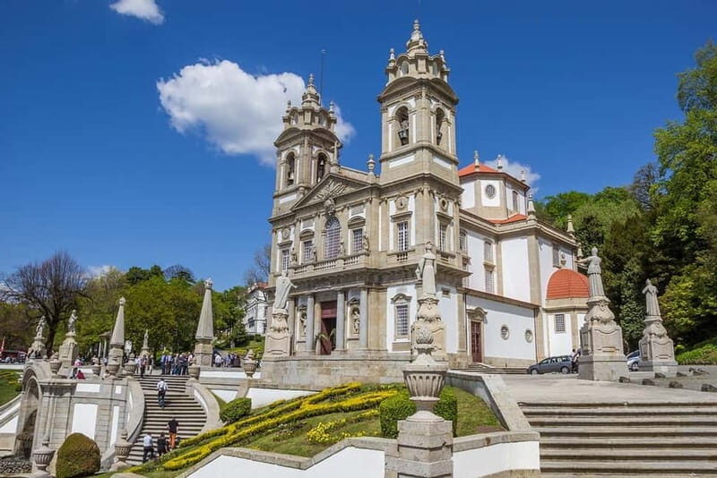 The Soul of Braga: Cathedrals, Palaces and Sanctuaries - Exploring the Heart of Braga: Cathedrals, Palaces, and Sanctuaries in Just Three Hours