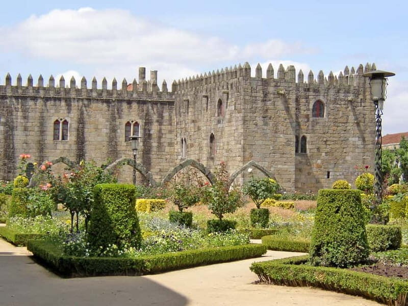 The Soul of Braga: Cathedrals, Palaces and Sanctuaries - Who Will Love This Tour?