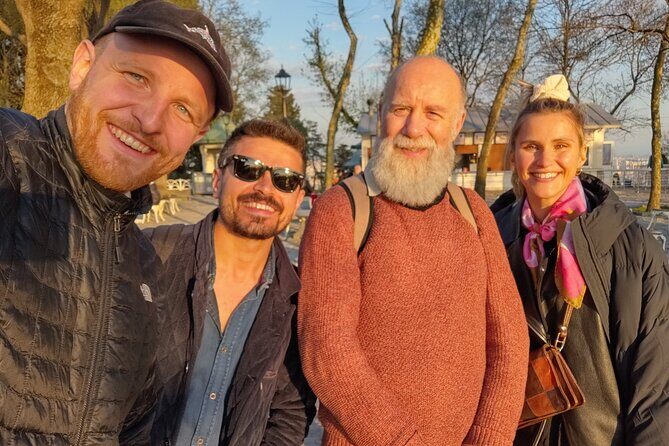The Story of Belfast walking tour with a local guide - Key Points
