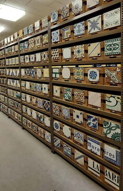 The story of Porto behind its tiles - The story of Porto behind its tiles