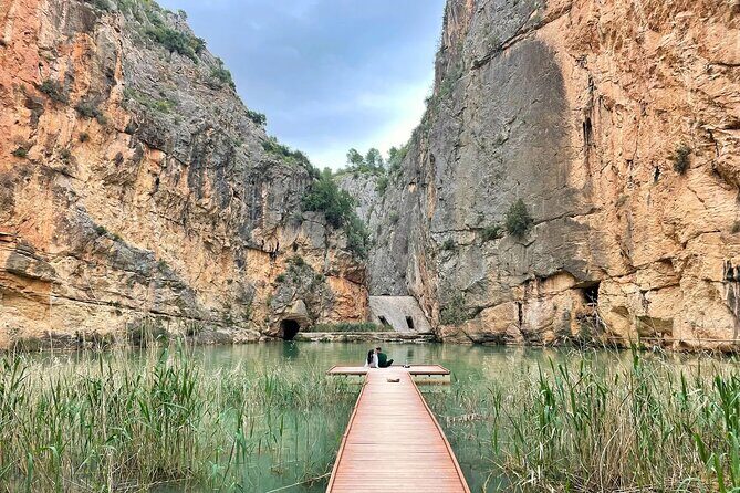 The suspension bridges of Chulilla from Alicante - Key Points
